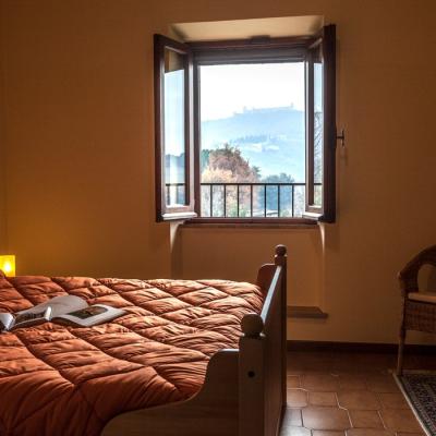 Room View Fortress Assisi Holiday Home Casale Santa Margherita Umbria Italy